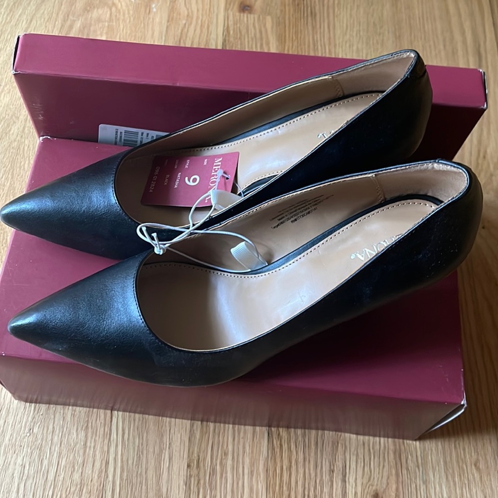 Women’s Merona Pumps, Size 9 - Make an Offer!